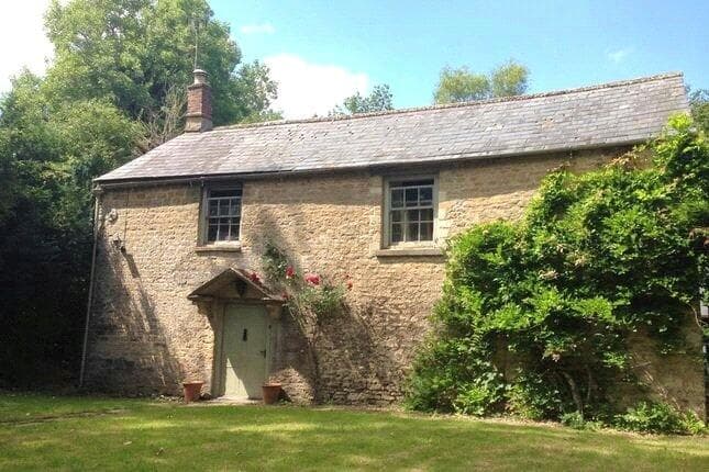 3 bedroom detached house for sale in Alvescot, Oxfordshire, OX18