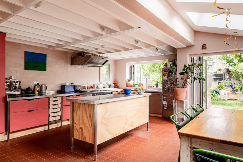 6 bedroom semi-detached house for sale in George Lane, London, SE13