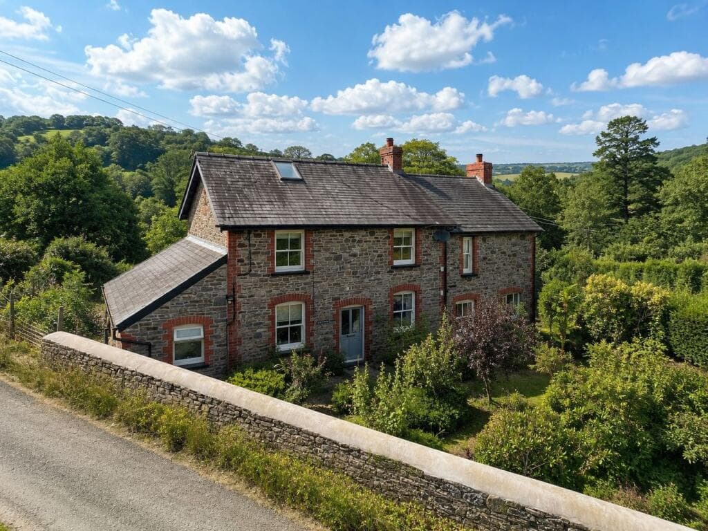 3 bedroom detached house for sale in Halfway, Llandovery, SA20