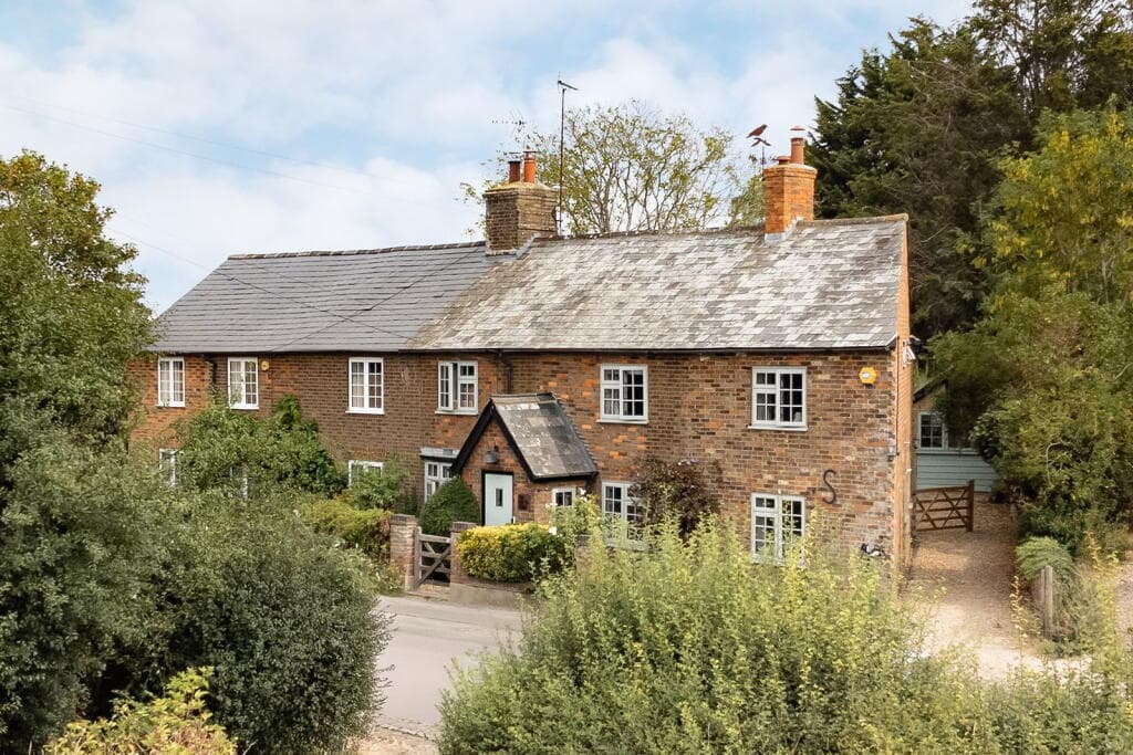 4 bedroom semi-detached house for sale in Ivinghoe, Buckinghamshire LU7