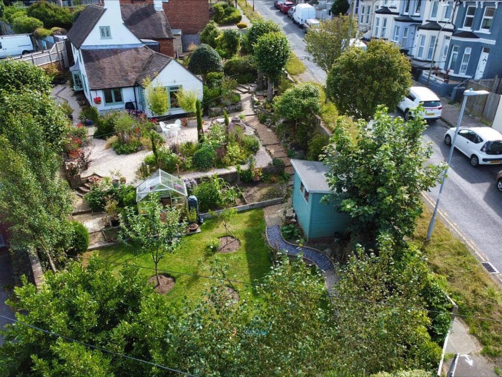 4 bedroom detached house for sale in Offa Road, Hastings, TN35