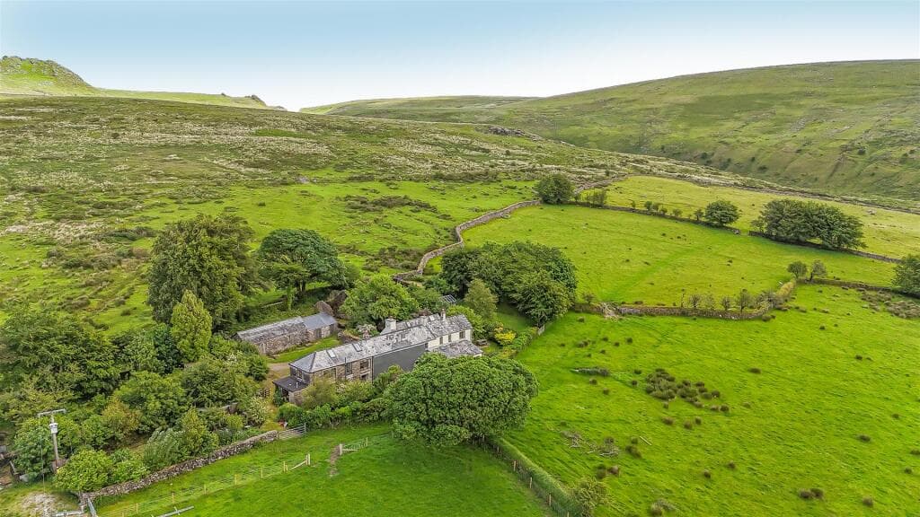 7 bedroom detached house for sale in Lane End, Peter Tavy, West Devon - 0.72 acres, PL19
