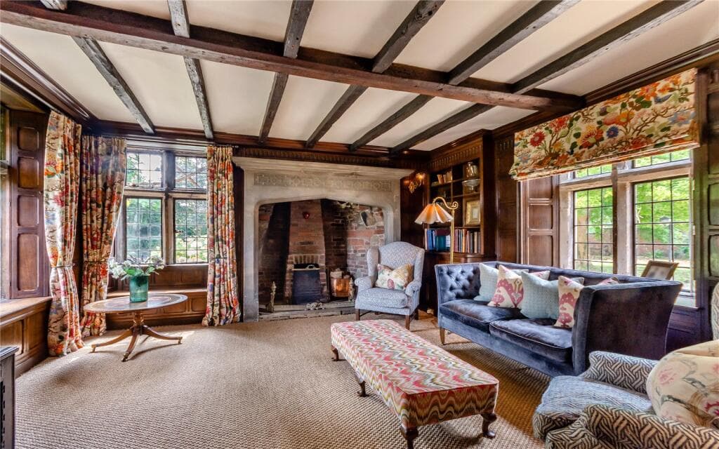 9 bedroom detached house for sale in Church Street, Netherseal, Swadlincote, Derbyshire, DE12