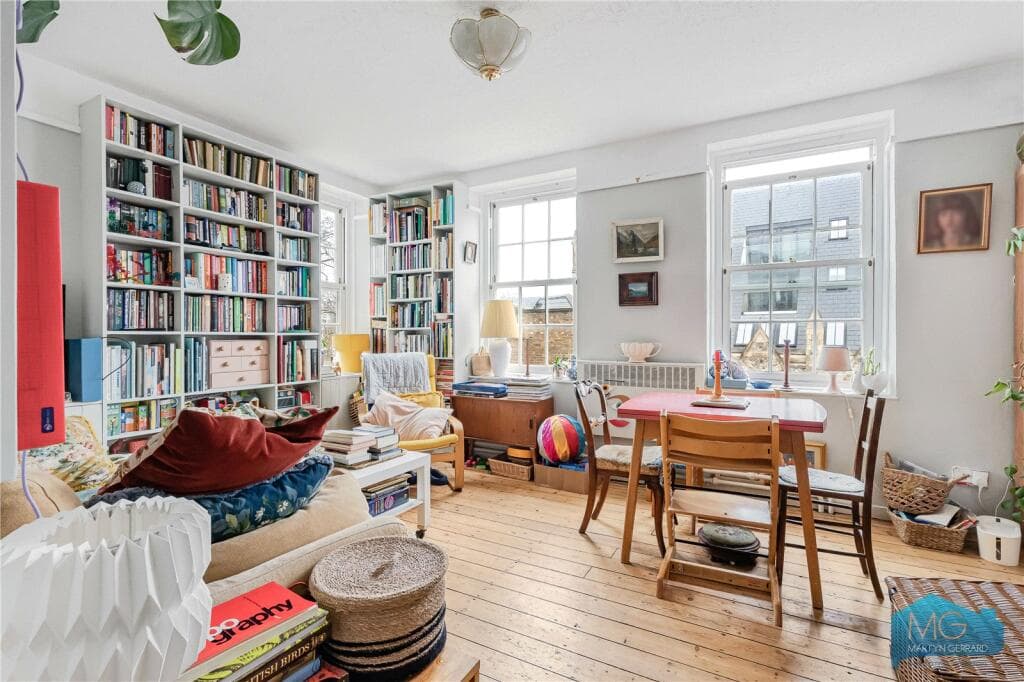 3 bedroom apartment for sale in Highgate Road, London, NW5