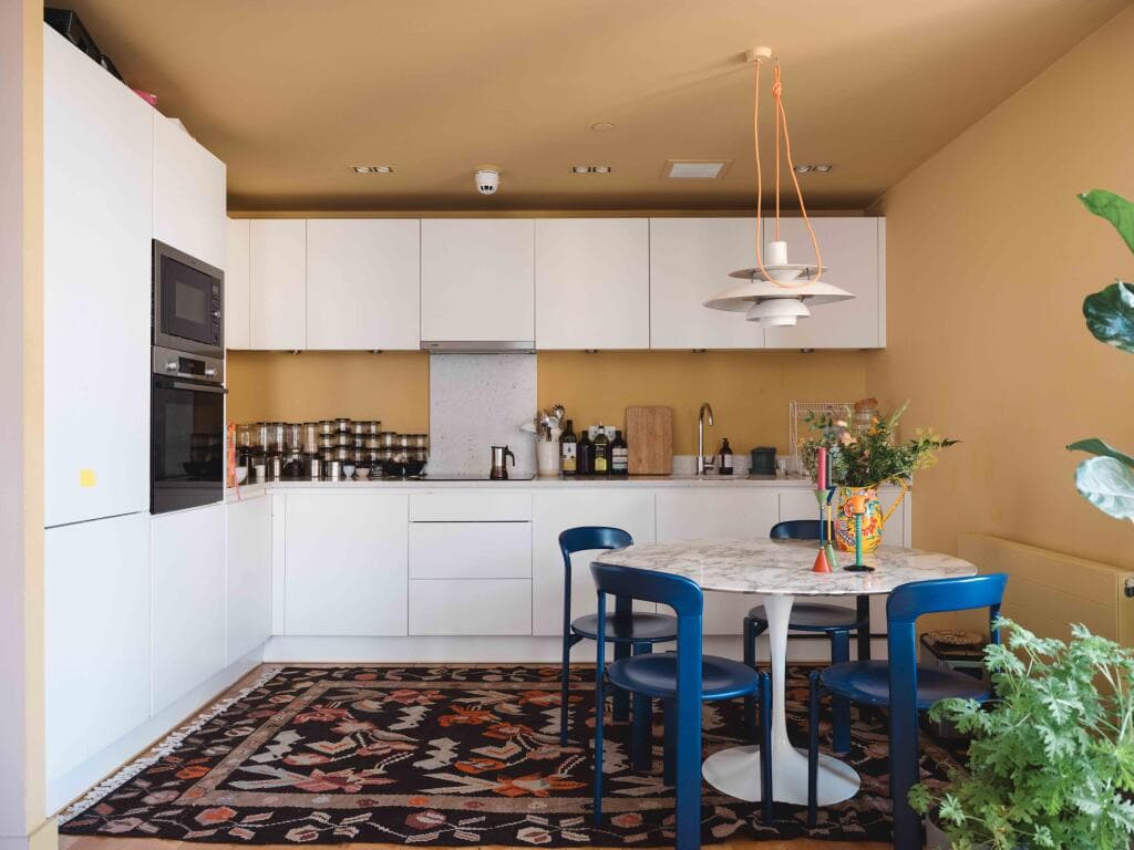 2 bedroom apartment for sale in Grand Regent Tower, Bethnal Green, London, E2