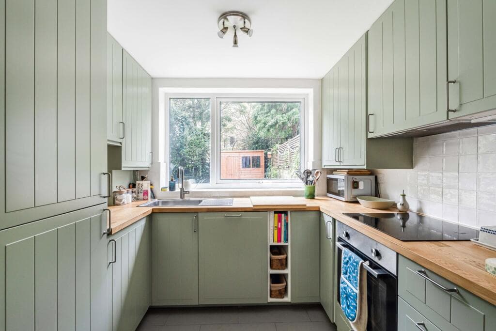 2 bedroom apartment for sale in Englefield Road, London, N1