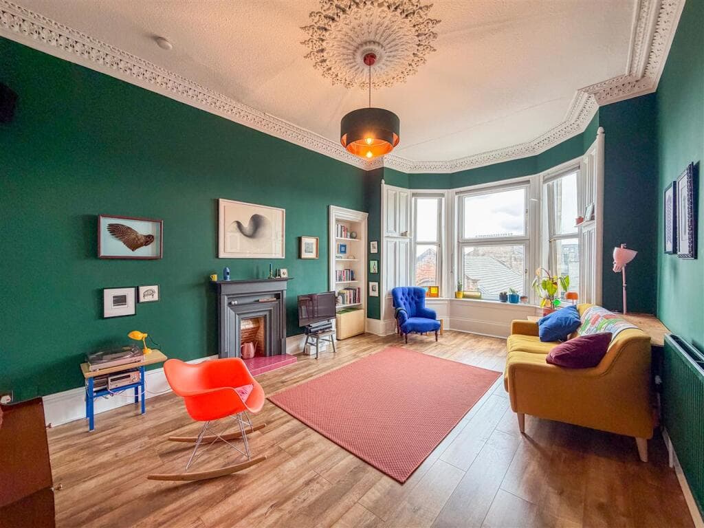 2 bedroom flat for sale in Finlay Drive, Glasgow, G31