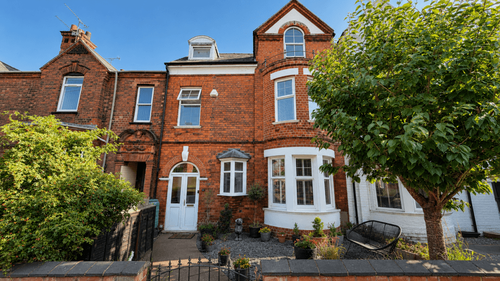 6 bedroom terraced house for sale in West Parade, Lincoln, LN1 1LF, LN1