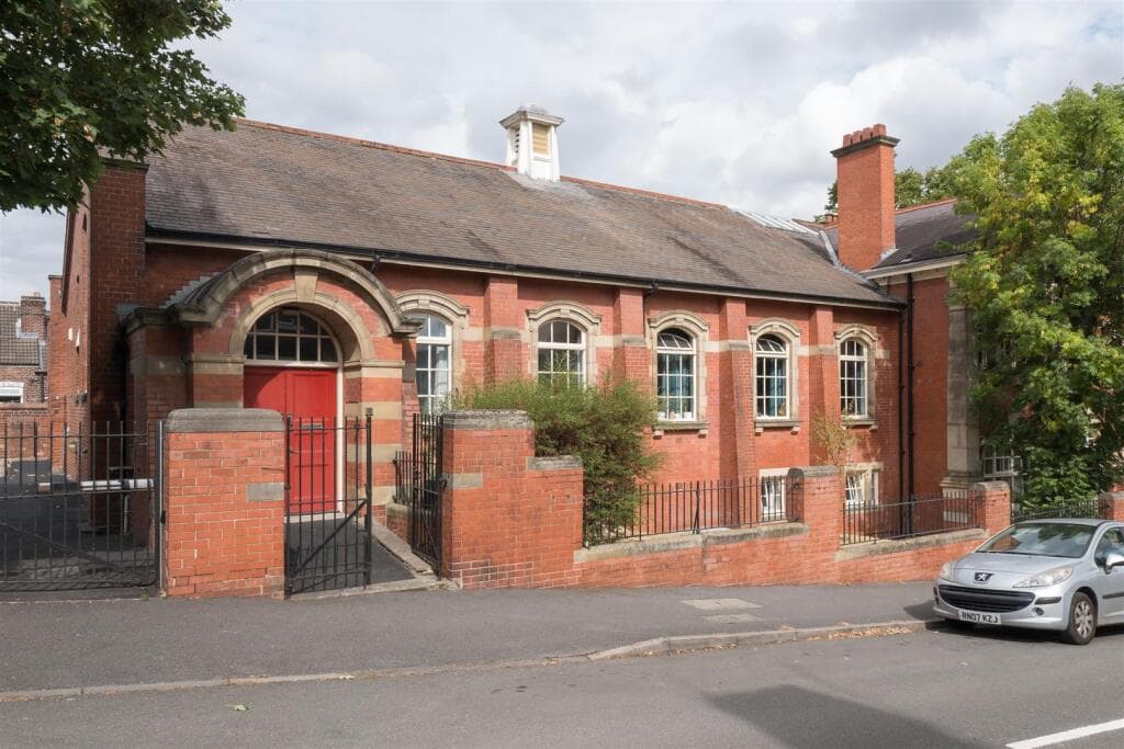 2 bedroom flat for sale in Vestry Hall, Meersbrook Park Road, Sheffield, S8