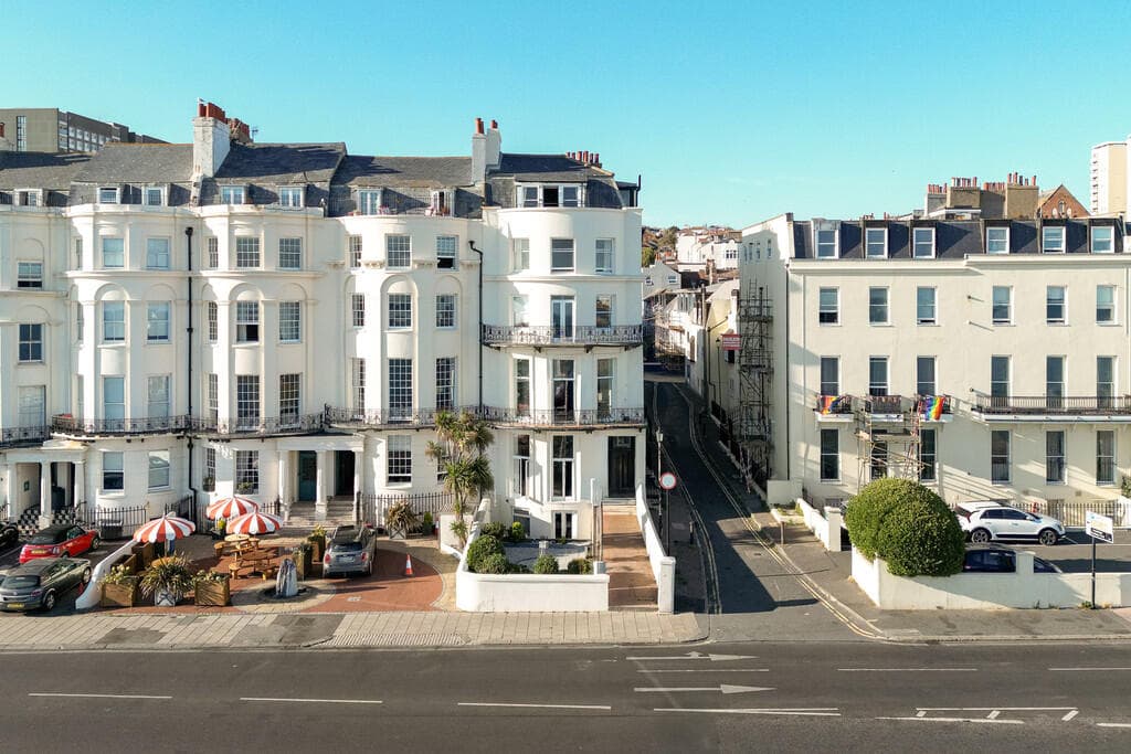 2 bedroom apartment for sale in Marine Parade, Brighton, BN2