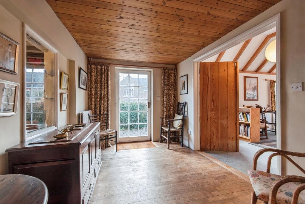 3 bedroom detached house for sale in High Street, Barkway, Royston, SG8