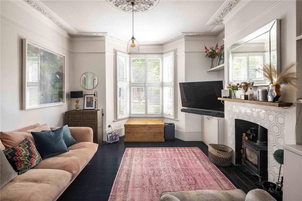 4 bedroom terraced house for sale in Mount Pleasant Lane, Clapton, London, E5