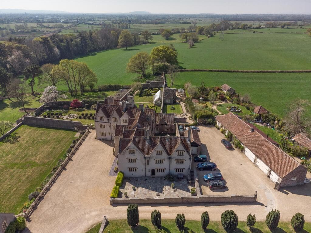 5 bedroom link detached house for sale in Le Frye House, Nailsea Court, Chelvey Road, Chelvey, North Somerset BS48