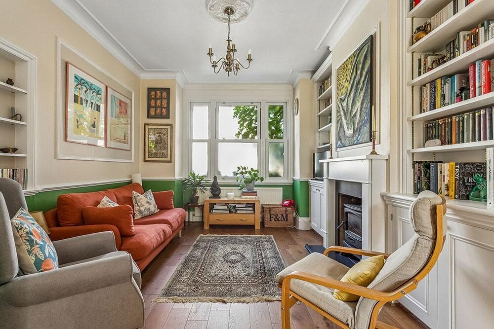3 bedroom terraced house for sale in Park Grove Road, Leytonstone, E11
