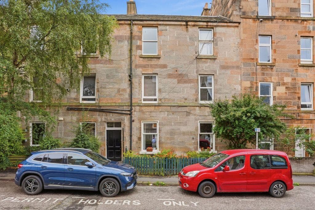 2 bedroom ground floor flat for sale in 22/1 Spey Terrace, Leith, Edinburgh, EH7 4PL, EH7