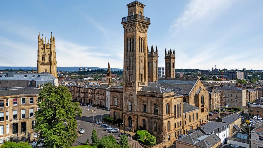 2 bedroom flat for sale in Lynedoch Street, Park District, G3