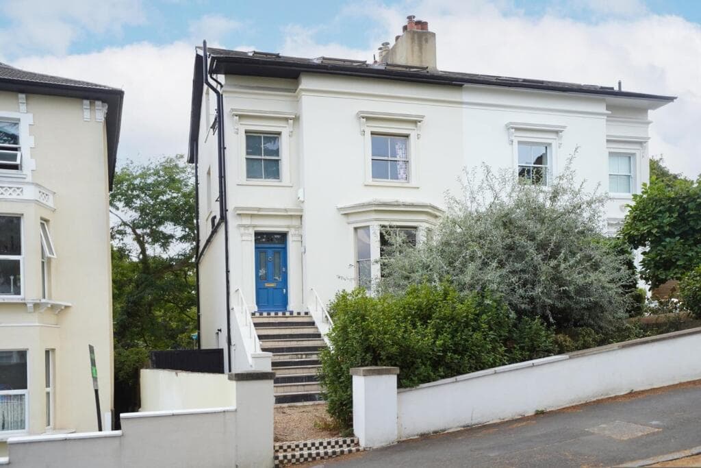 4 bedroom house for sale in Belvedere Road, Crystal Palace, London, SE19