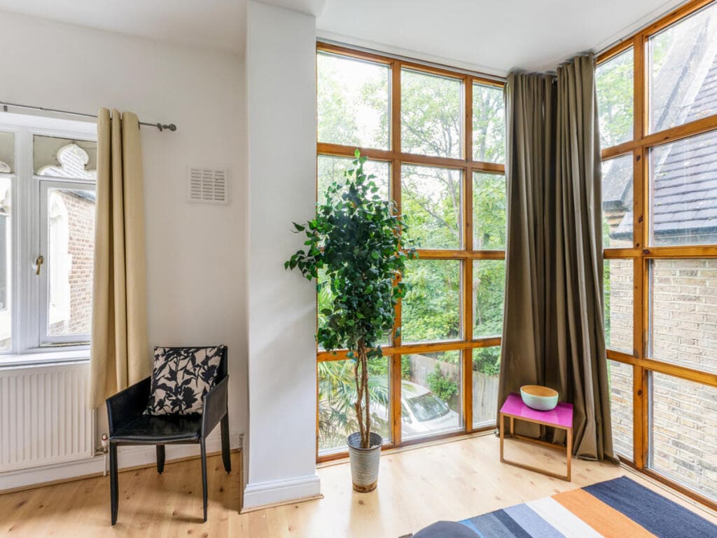 1 bedroom flat for sale in Jews Walk, London, SE26