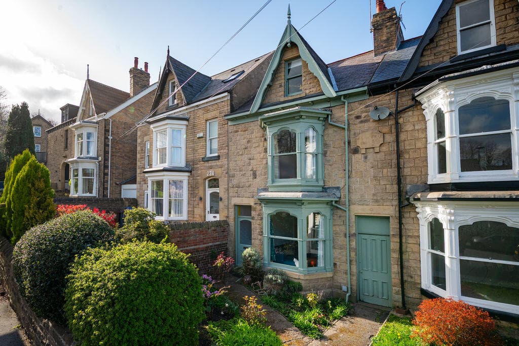 4 bedroom terraced house for sale in Psalter Lane, Brincliffe, Sheffield, S11