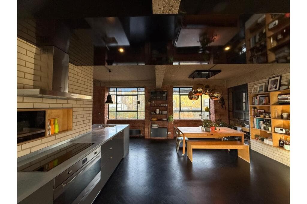 4 bedroom apartment for sale in Charlton Kings Road, London, NW5