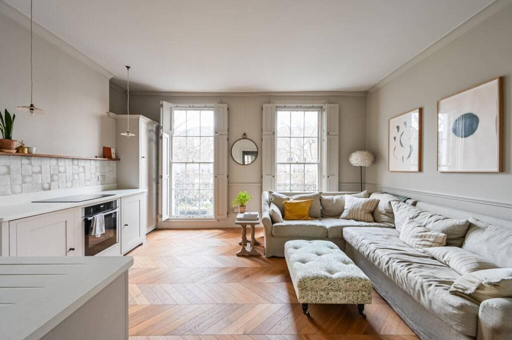 1 bedroom flat for sale in Stonefield Street, Islington, London, N1