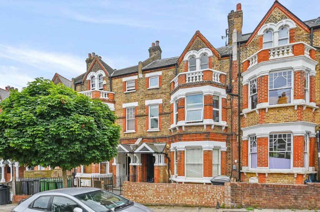 1 bedroom apartment for sale in Agamemnon Road, London, NW6