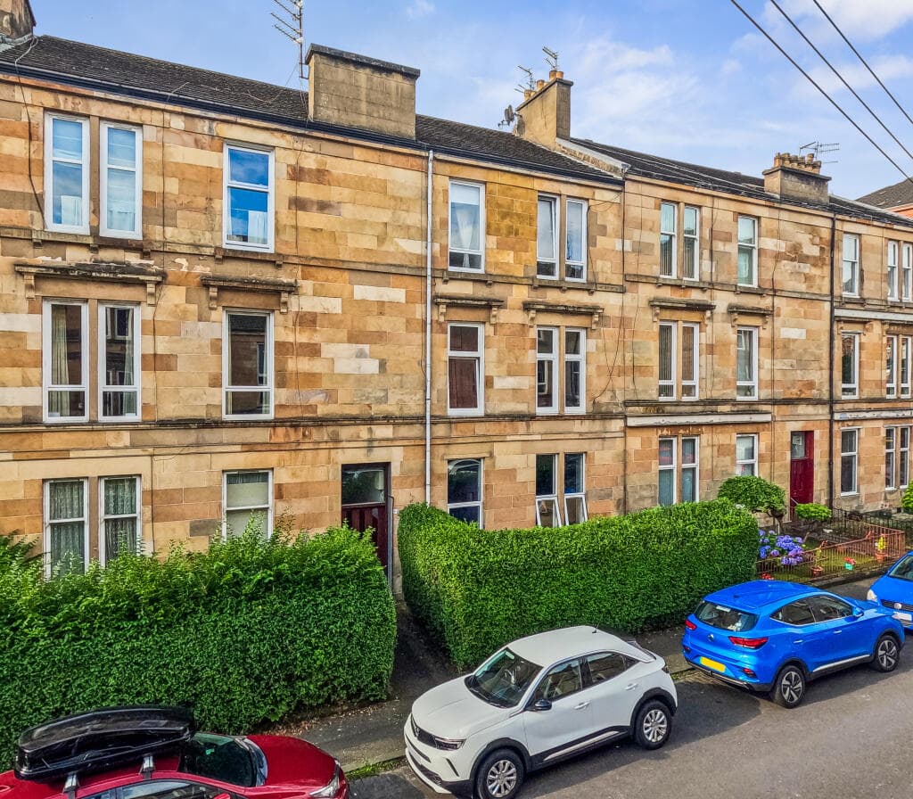 2 bedroom flat for sale in 10 Grantley Street, Flat 0/2, Shawlands, Glasgow, G41