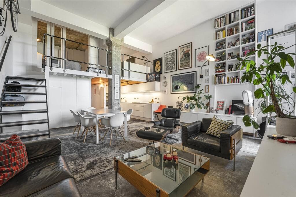 2 bedroom apartment for sale in Fairfield Road, London, E3