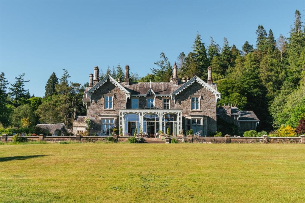 4 bedroom link detached house for sale in 2 Wansfell Holme, Windermere, LA23