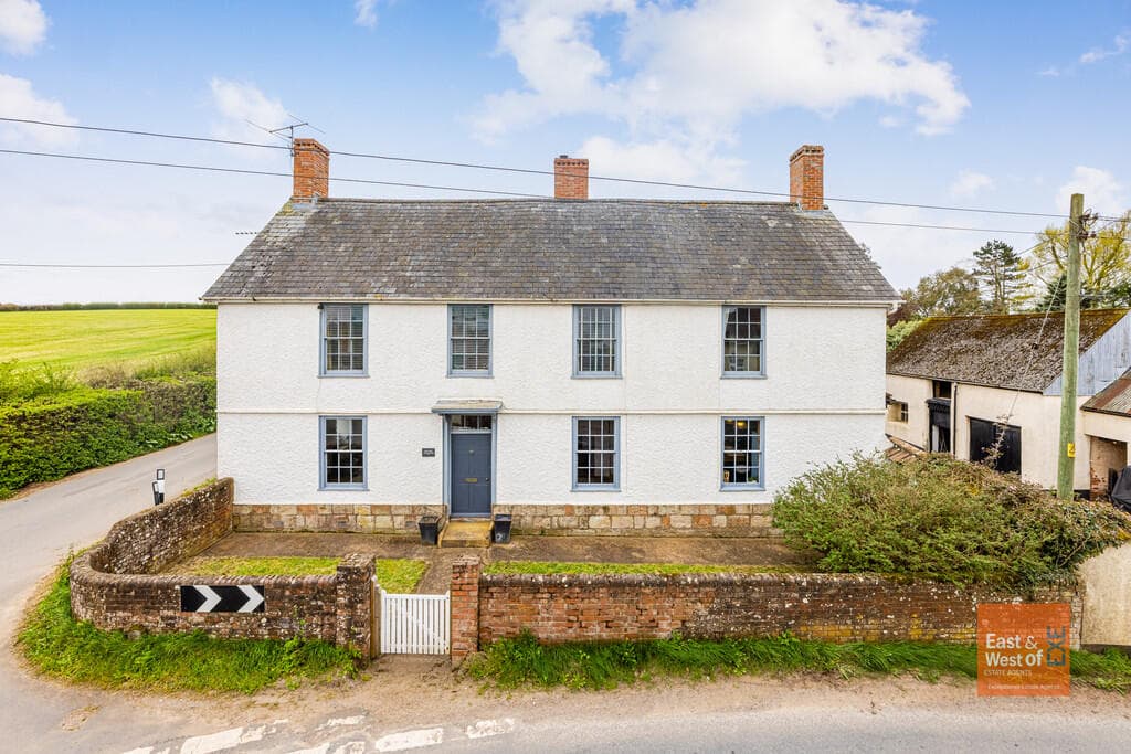 7 bedroom farm house for sale in Woodbury , EX5