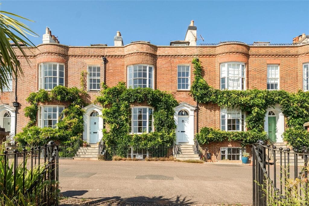 6 bedroom terraced house for sale in East Terrace, Budleigh Salterton, Devon, EX9