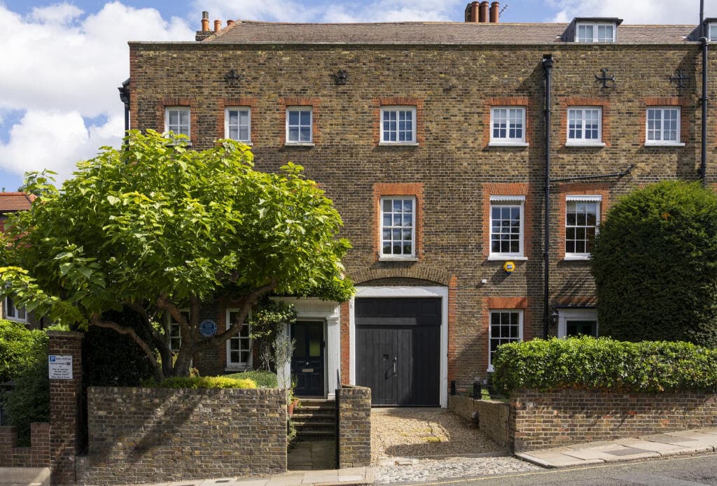 5 bedroom semi-detached house for sale in Maze Hill, Greenwich SE10