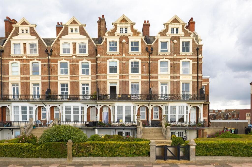 1 bedroom flat for sale in Knole Road, Bexhill-On-Sea, TN40