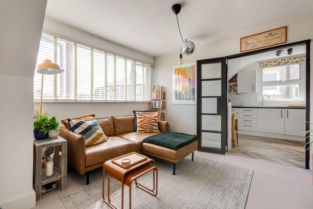 1 bedroom flat for sale in Bishops Road, Highgate, London, N6