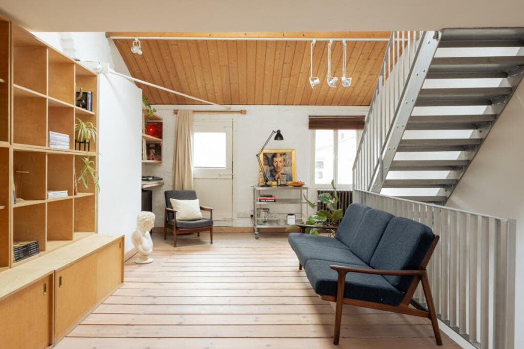 1 bedroom end of terrace house for sale in Foulden Mews, Stoke Newington, London, N16 , N16