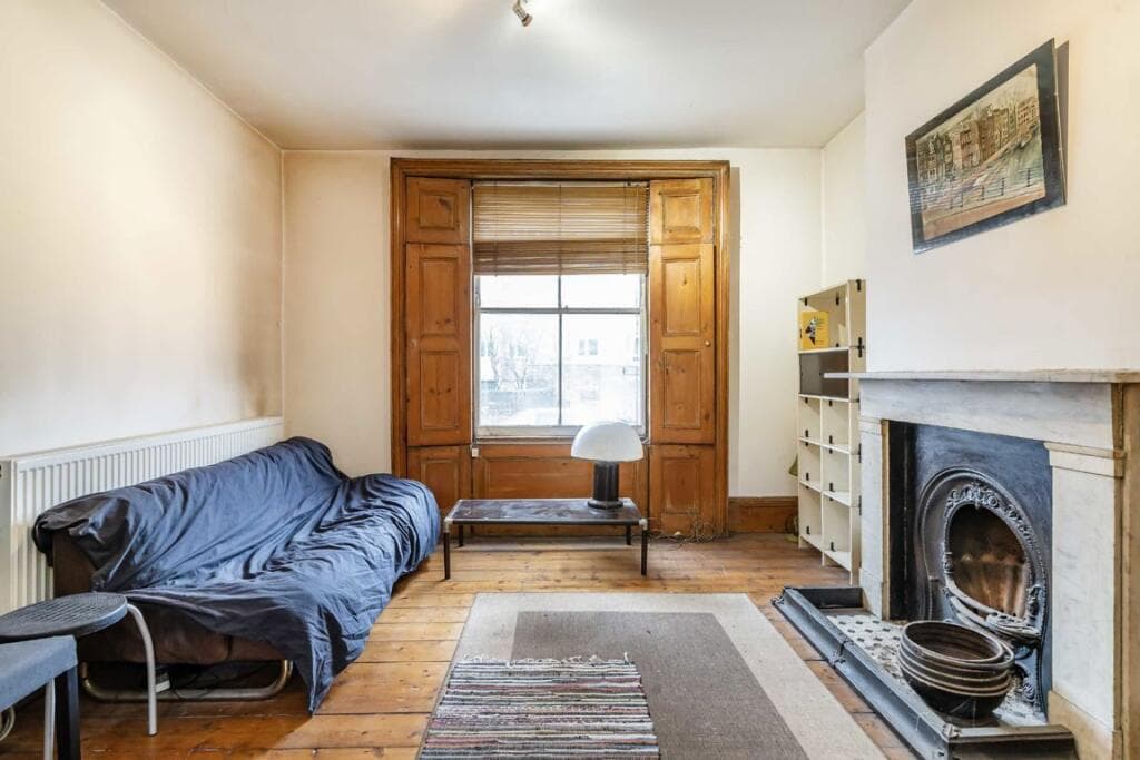 3 bedroom house for sale in Eleanor Road, London Fields, E8