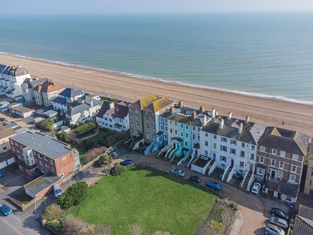 4 bedroom terraced house for sale in Hythe, CT21