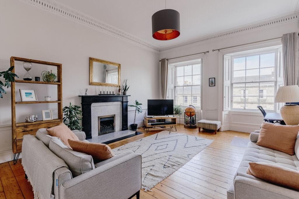 2 bedroom flat for sale in Dundas Street, Edinburgh, EH3