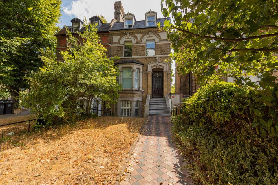 1 bedroom flat for sale in Flat C, Queens Road, New Cross, London, SE14