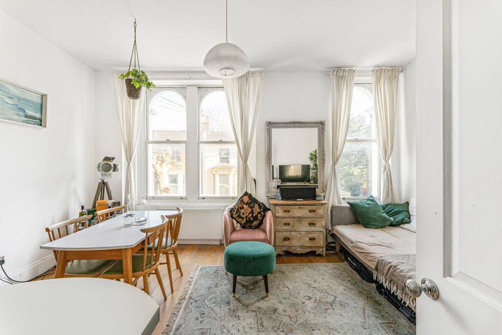 1 bedroom apartment for sale in Glenarm Road, LondonA, E5