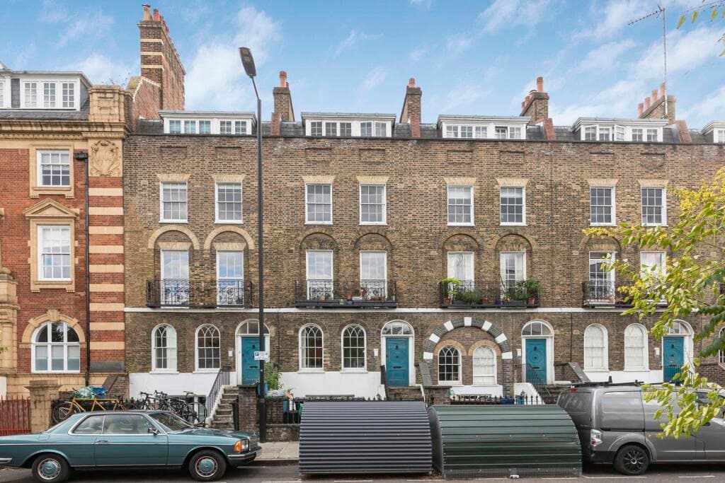 2 bedroom apartment for sale in New North Road, London, N1