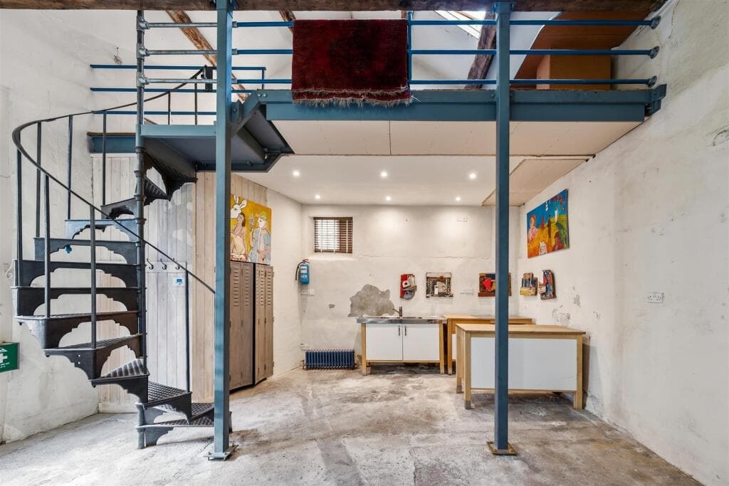 1 bedroom terraced house for sale in Crown Yard, Wirksworth, DE4