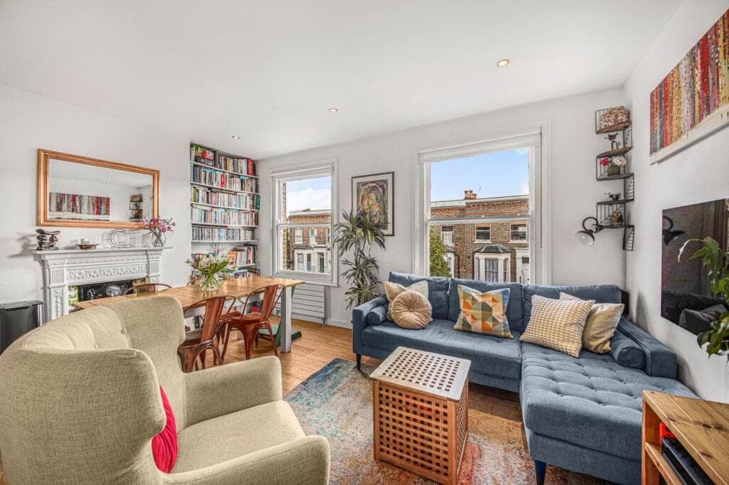 2 bedroom flat for sale in Bravington Road,
Maida Hill, W9