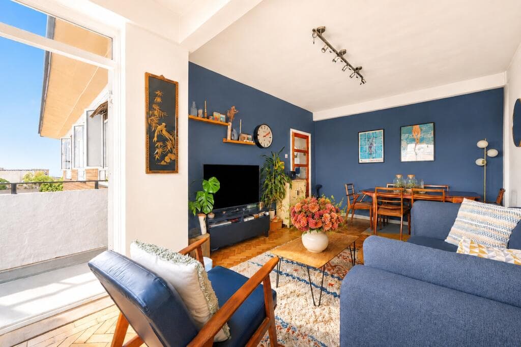 2 bedroom apartment for sale in Christchurch Road, London, SW2