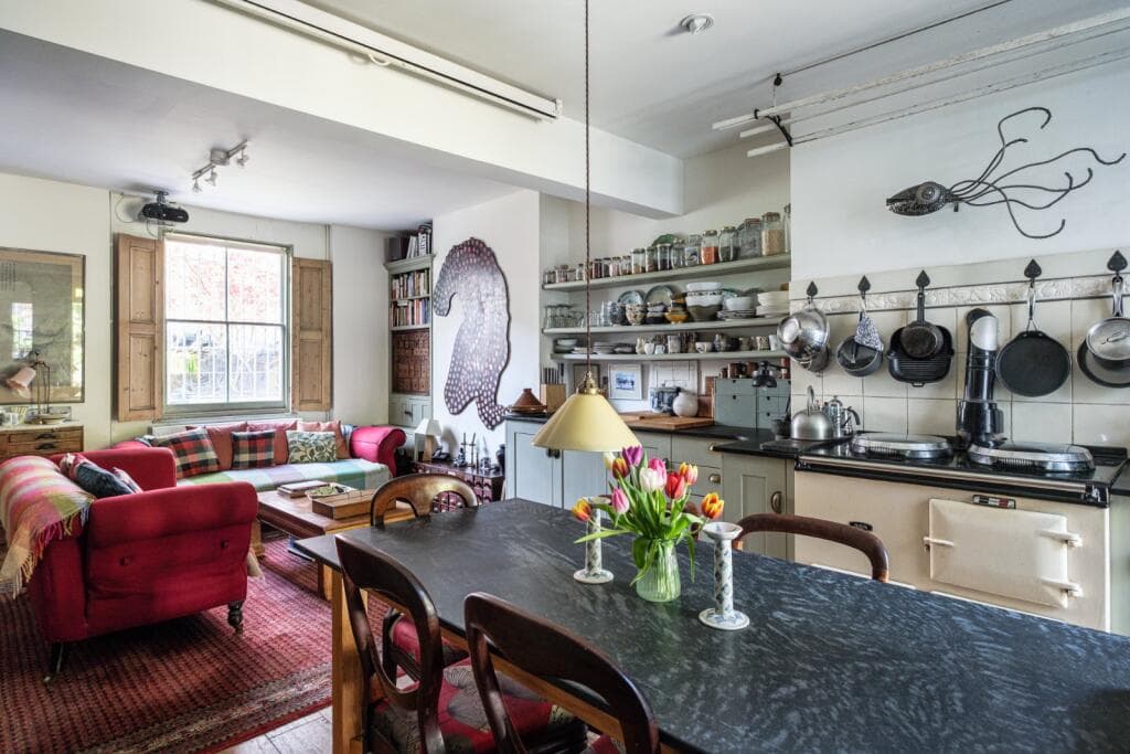 3 bedroom terraced house for sale in Wolsey Road,
Islington, N1