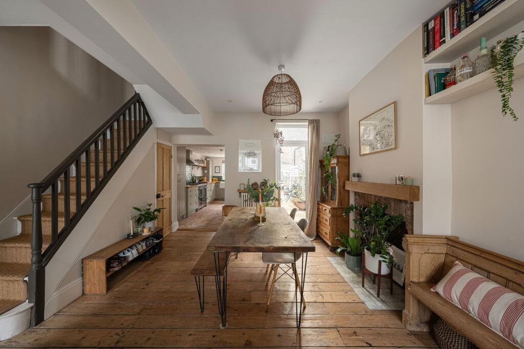 3 bedroom terraced house for sale in Elswick Road, London, SE13