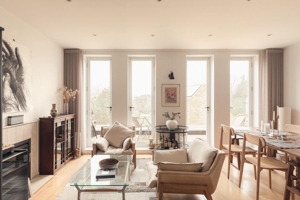 3 bedroom apartment for sale in Grove Park, Camberwell, SE5