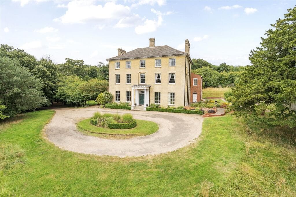 6 bedroom detached house for sale in Main Road, Kelsale, Saxmundham, Suffolk, IP17