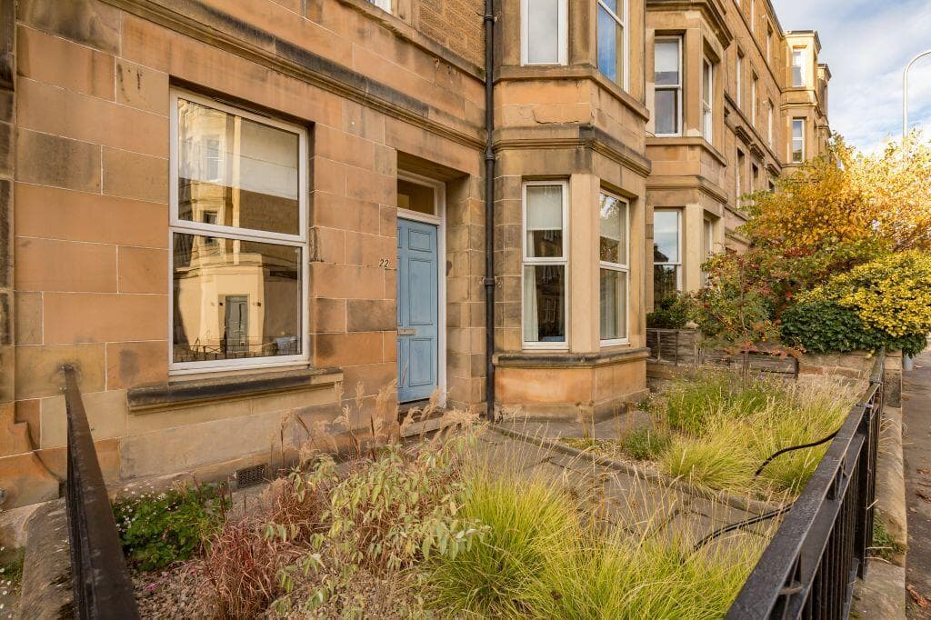 2 bedroom flat for sale in 22 Harrison Gardens, Shandon, Edinburgh, EH11 1SQ, EH11