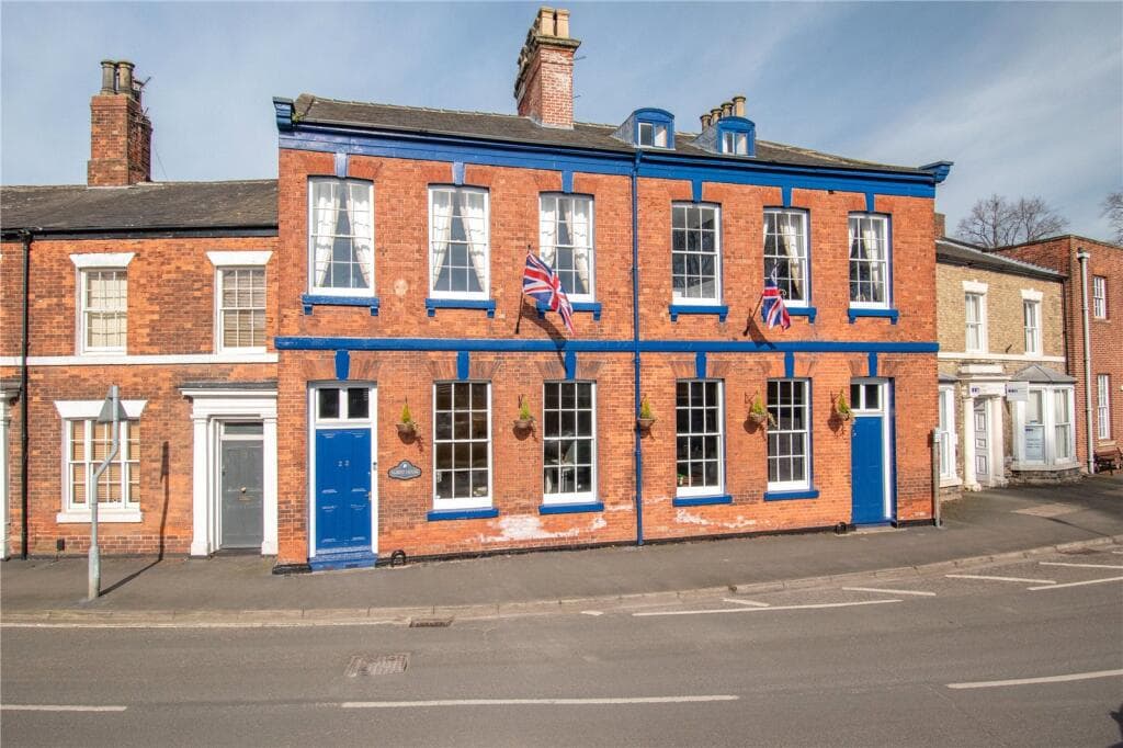 7 bedroom terraced house for sale in Bigby Street, Brigg, North Lincolnshire, DN20